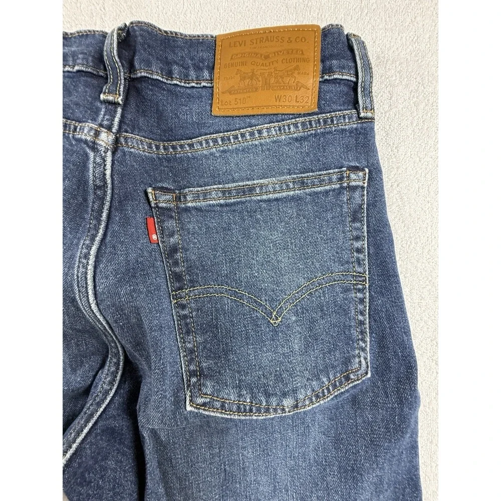 Levi's 511 Jeans Mens 30x32 Blue Slim Fit Medium Wash Faded American Denim Pants